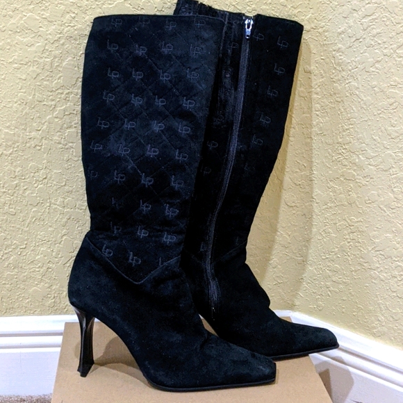 Loretta Pettinari - Picture 1 of 12